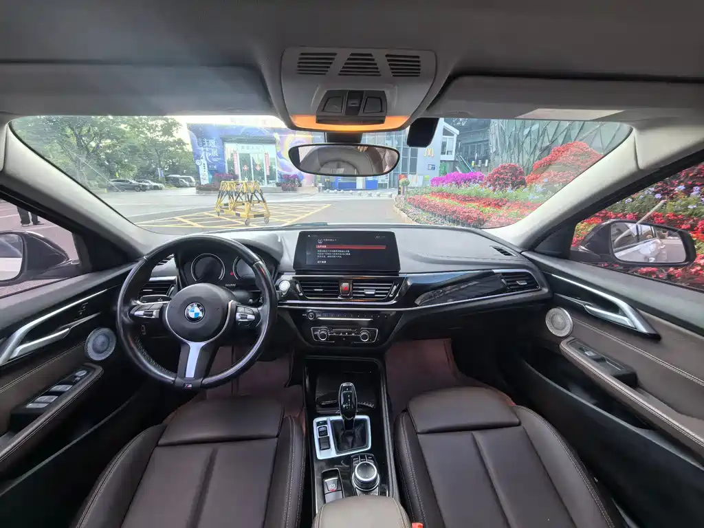 BMW 1 Series 2021