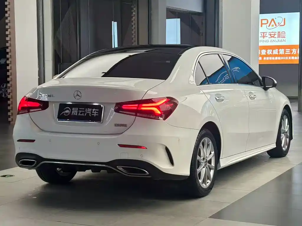 Mercedes-Benz A-Class 2019 — фото 8