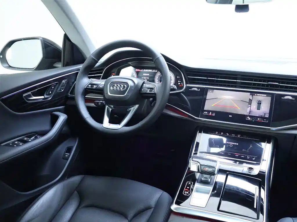 Audi Q8 2023 — фото 14