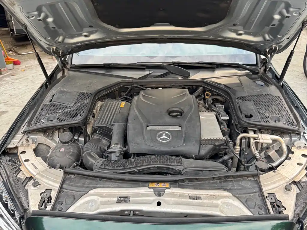 Mercedes-Benz C-Class 2018 — фото 30