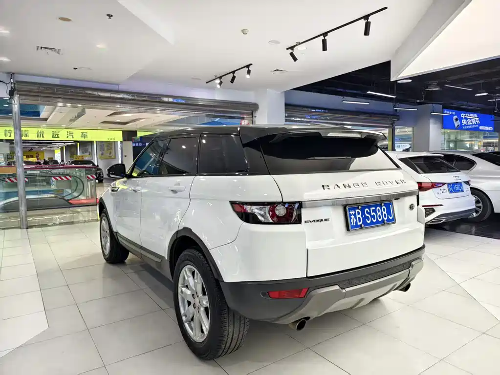 Land Rover Evoque 2014 — фото 17