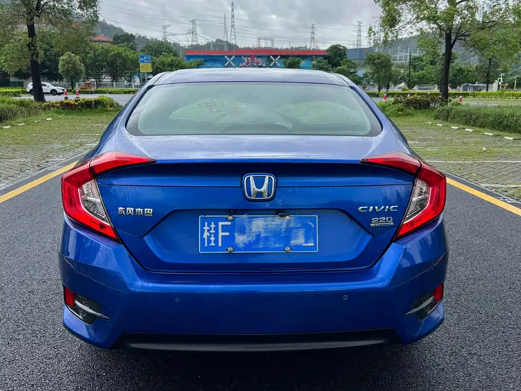 Honda Civic 2019 — фото 5