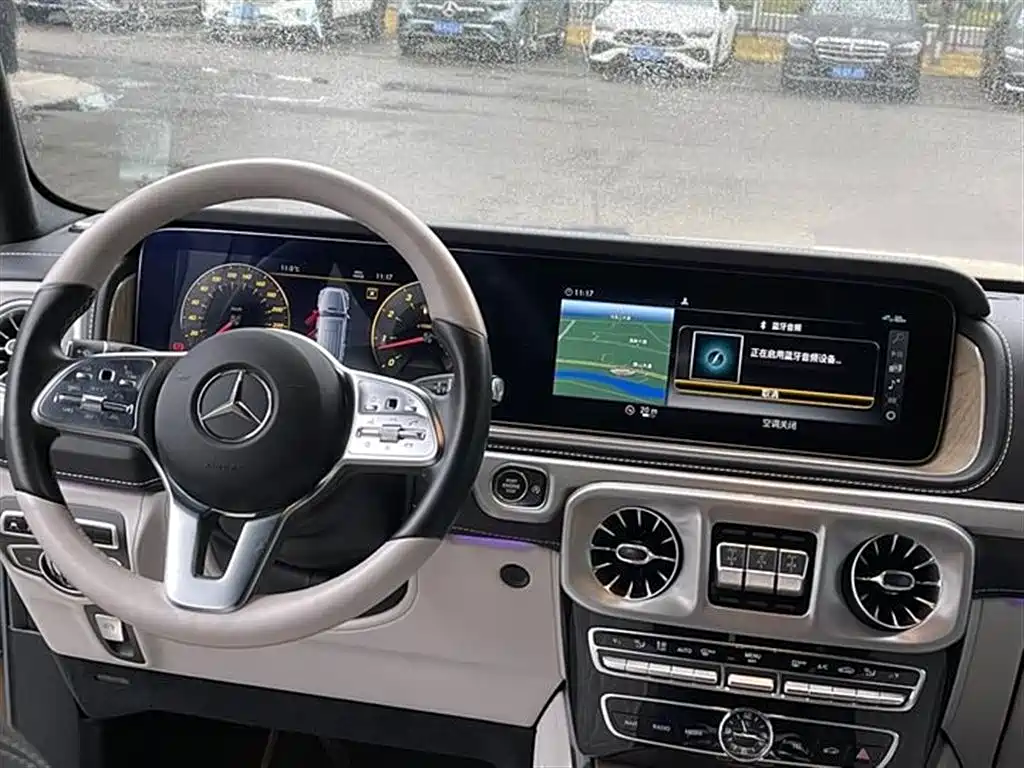 Mercedes-Benz G-Class 2023 — фото 9