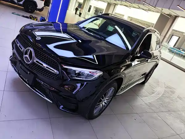 Mercedes-Benz GLC 2025