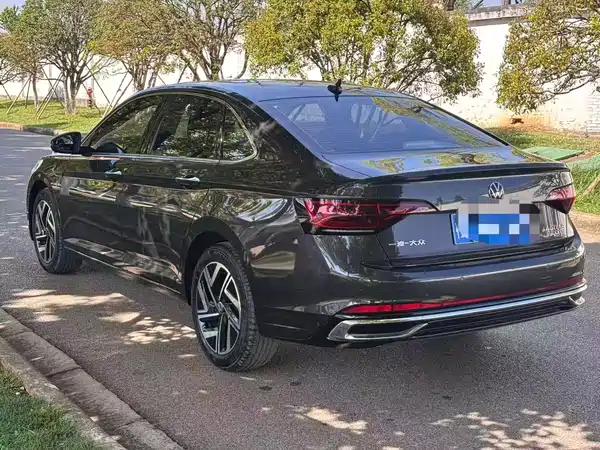 Volkswagen Sagitar 2025