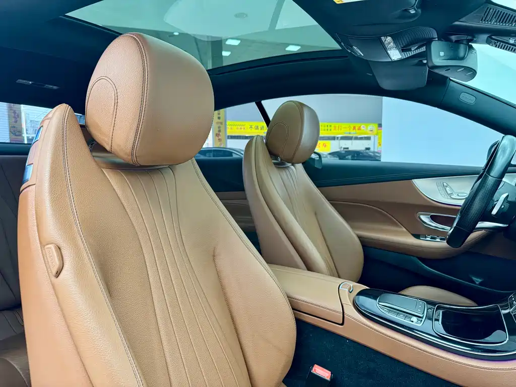 Mercedes-Benz E-Class 2020 — фото 12