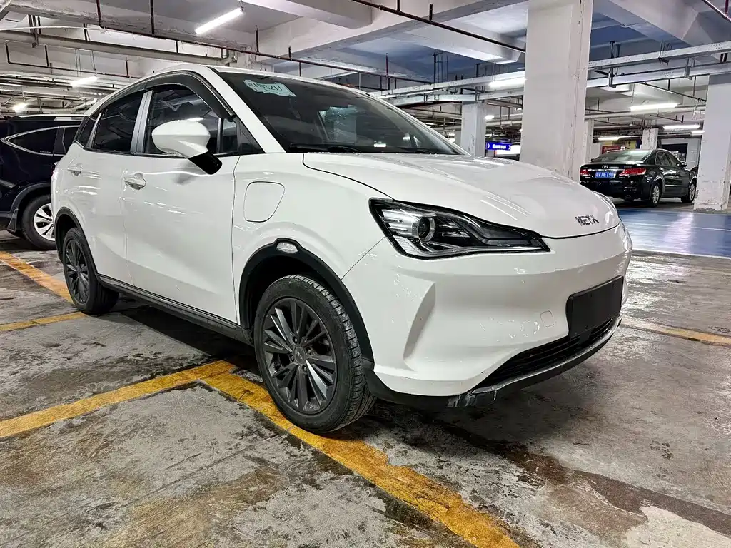 Neta V 2022