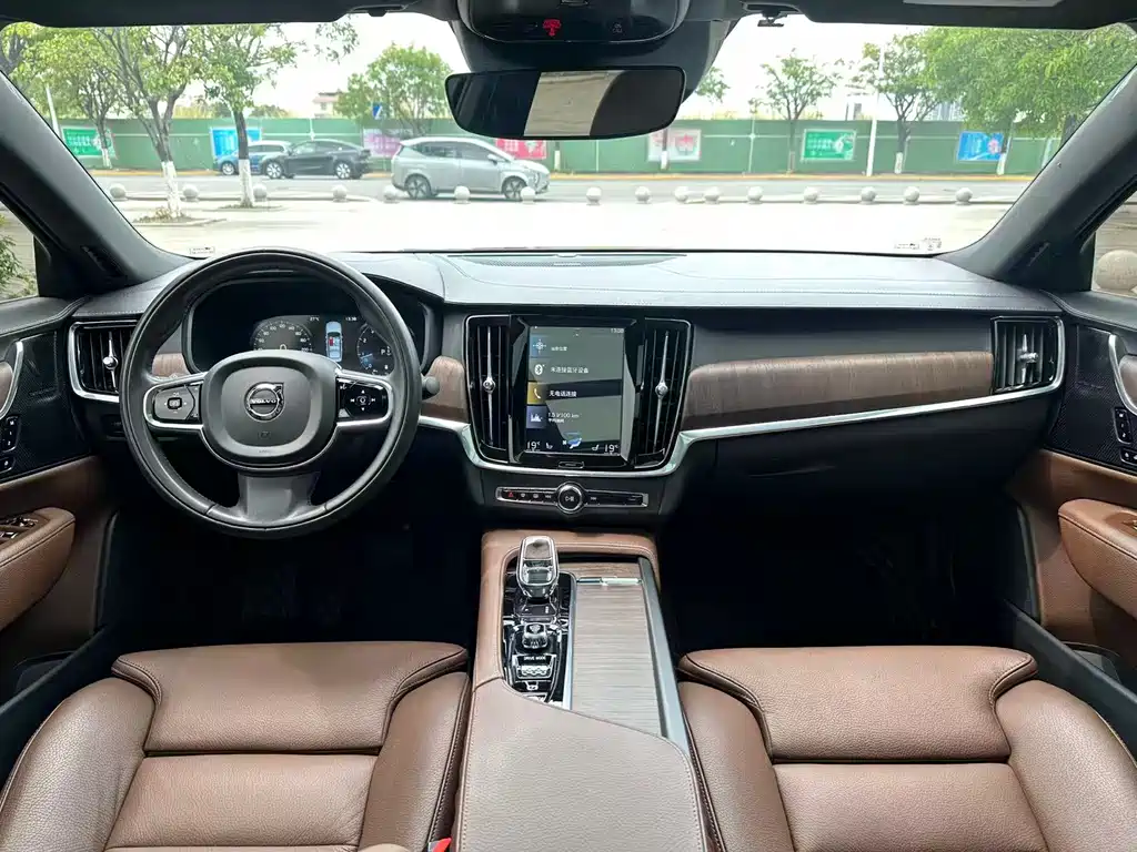 Volvo S90 2021 — фото 10