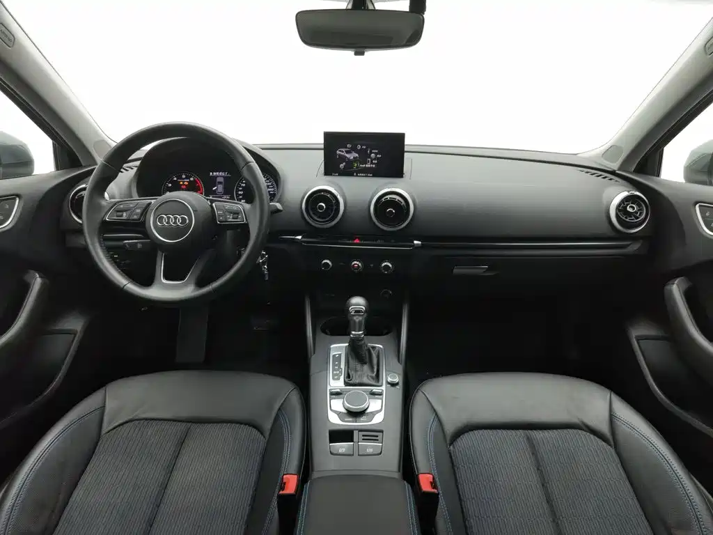 Audi A3 2020 — фото 5