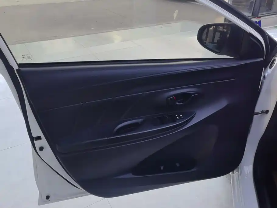 Toyota Yaris L 2019