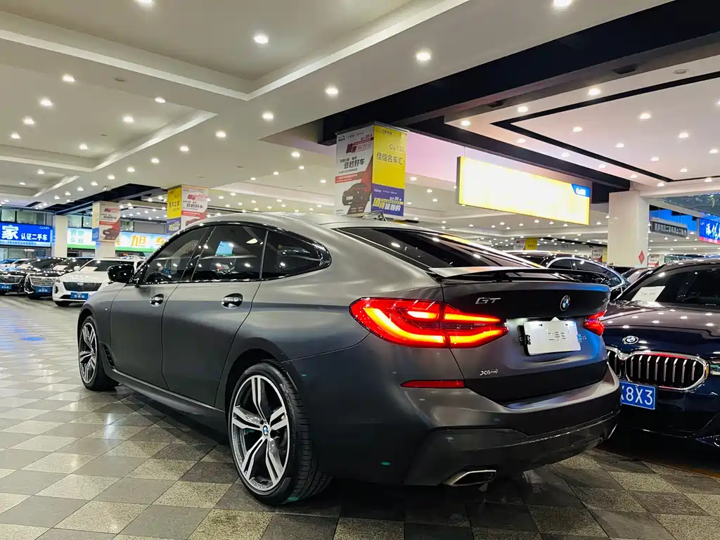 BMW 6 Series GT 2018 — фото 16