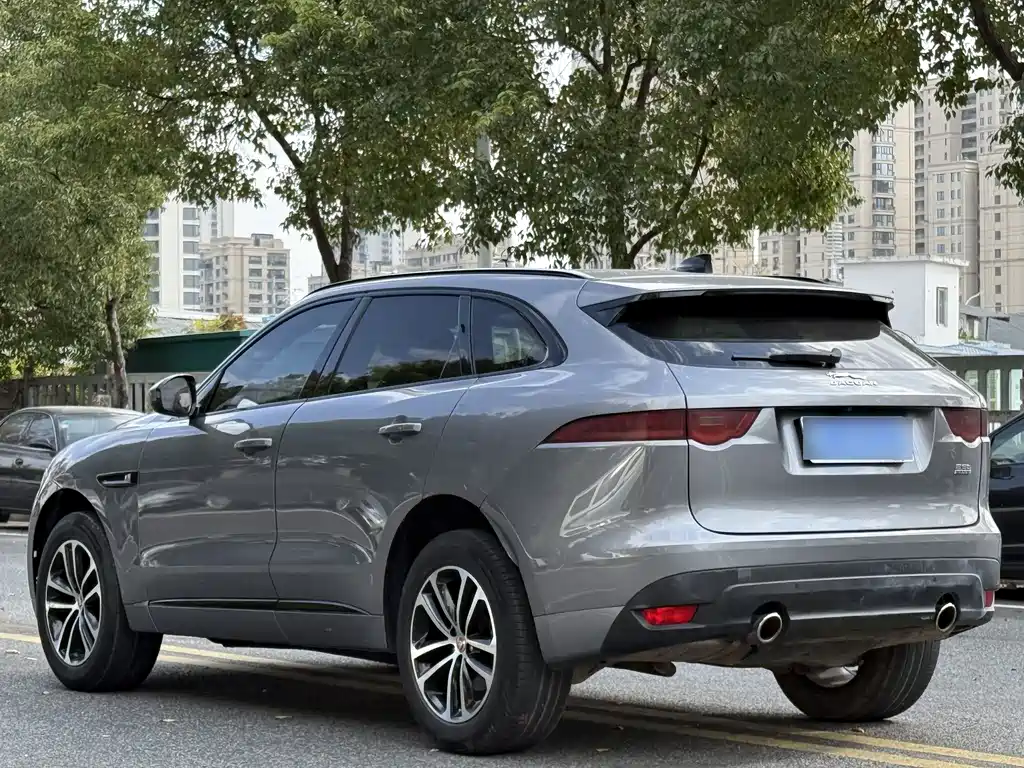 Jaguar F-PACE 2021 — фото 6