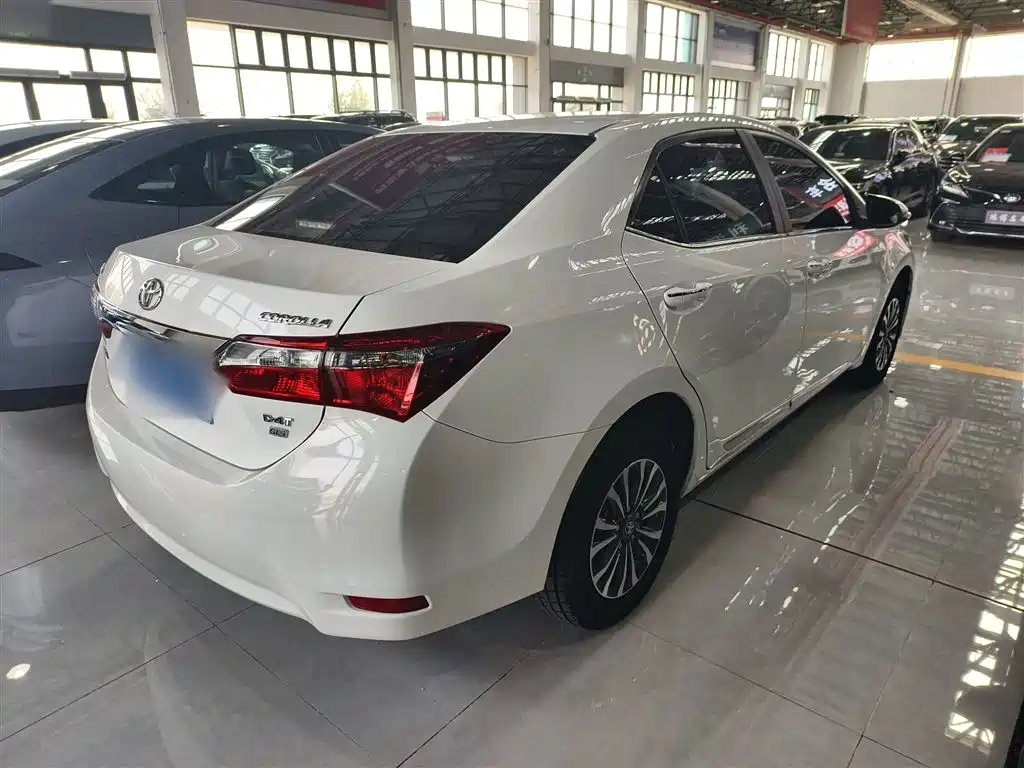 Toyota Corolla 2019 — фото 11