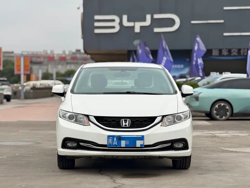 Honda Civic 2015 — фото 2