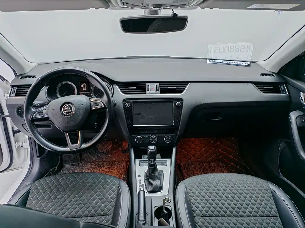 Skoda Octavia 2020 — фото 4