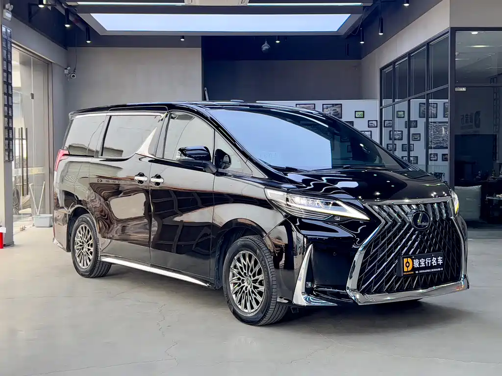 Lexus LM 2022 — фото 3