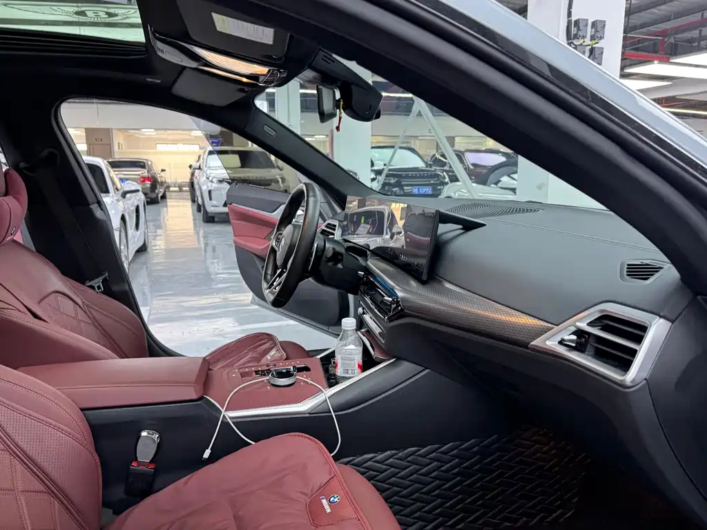 BMW 4 Series 2025 — фото 16