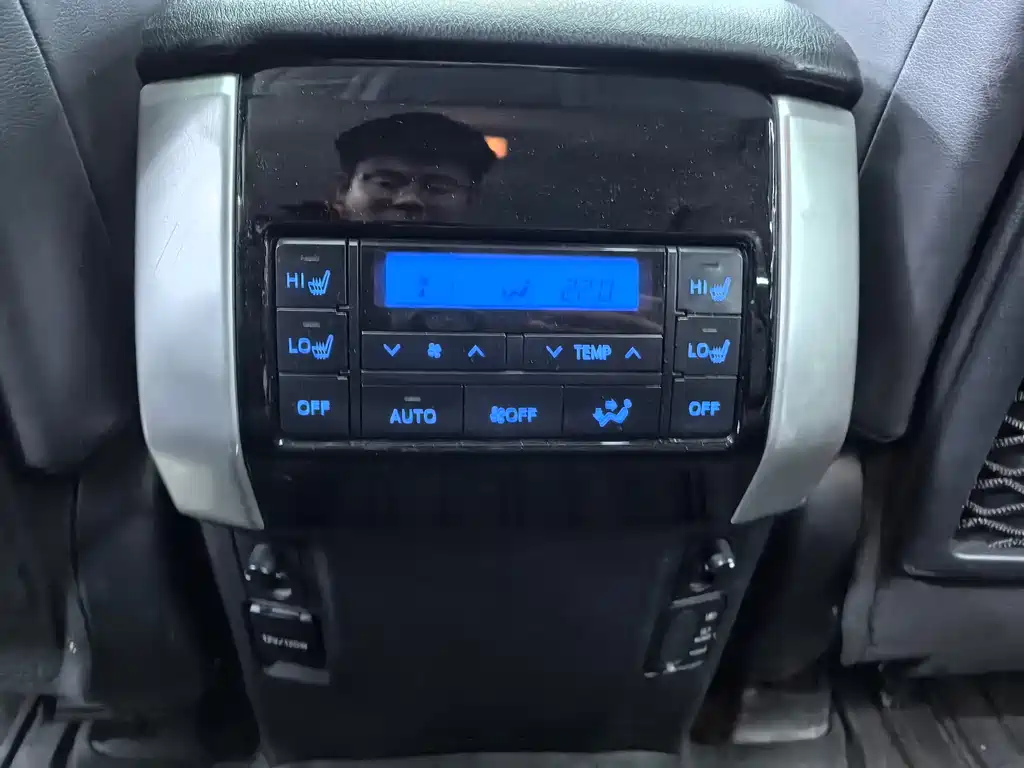 Toyota Prado 2018 — фото 17