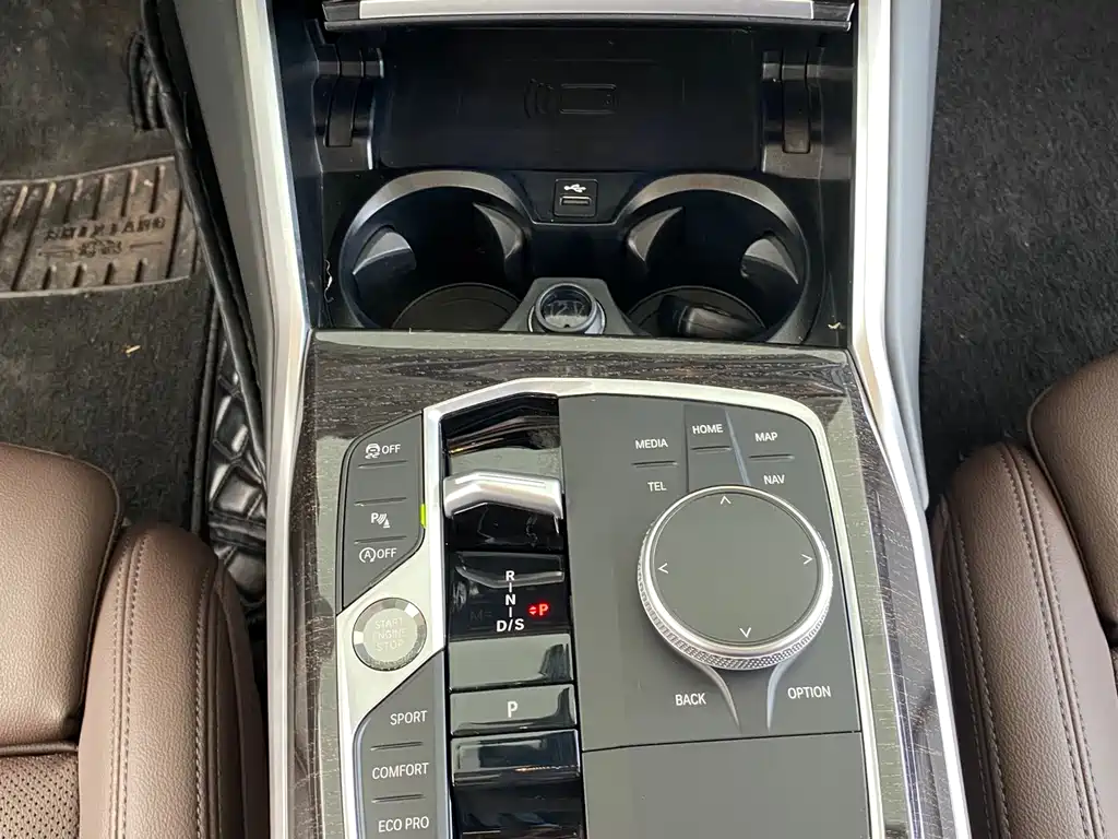 BMW 3 Series 2023 — фото 12