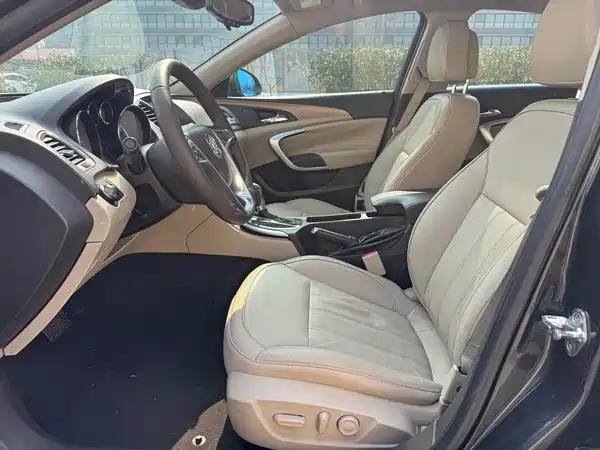 Buick Regal 2012