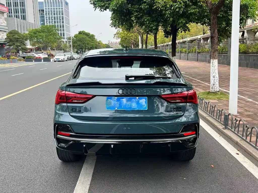 Audi Q3 Sportback 2023 — фото 4