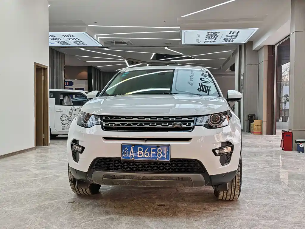 Land Rover Discovery Sport 2019 — фото 2