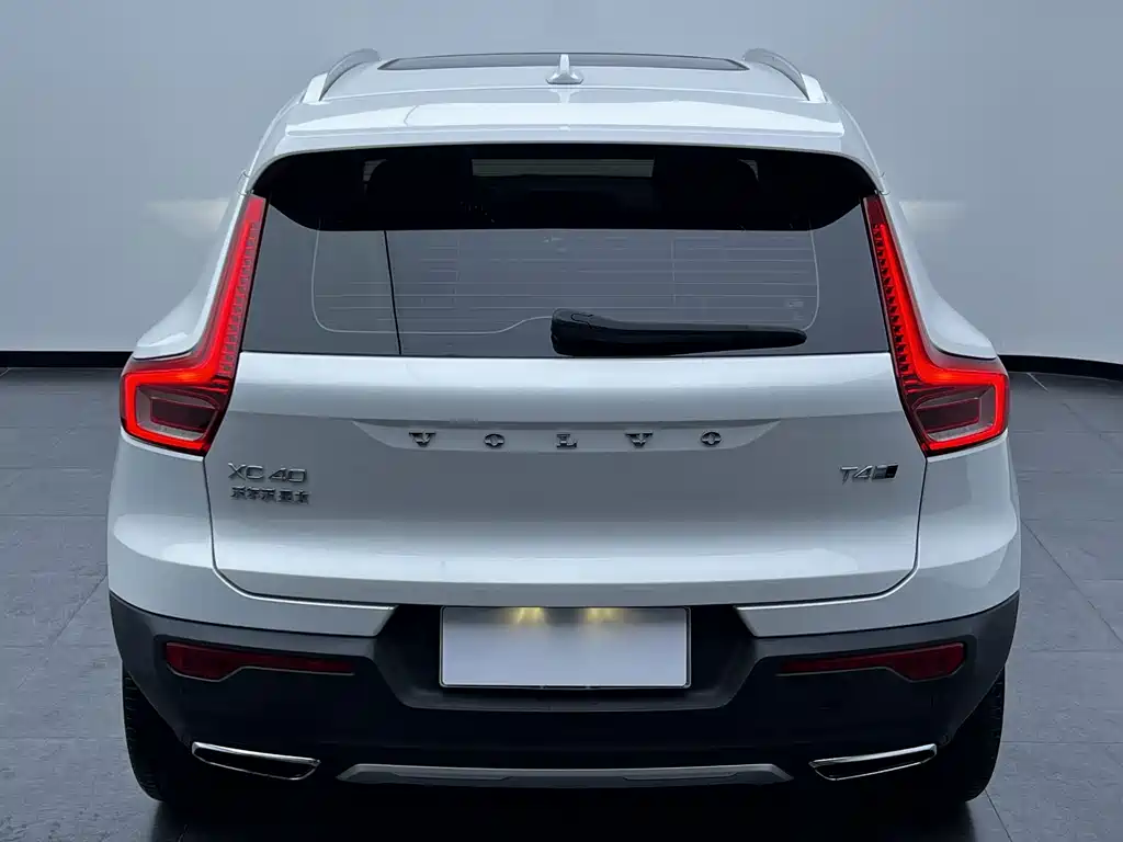 Volvo XC40 2020 — фото 6