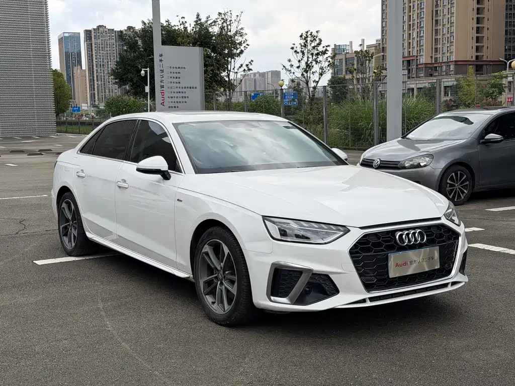 Audi A4L 2020