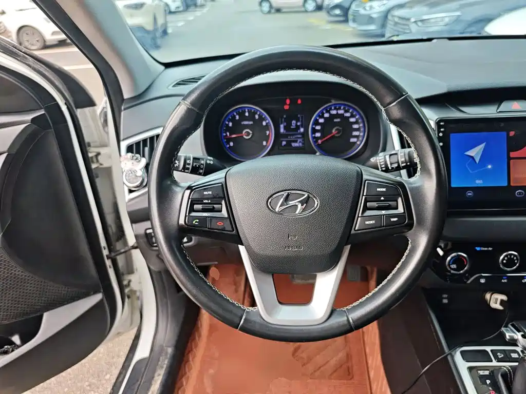 Hyundai ix25 2019 — фото 11