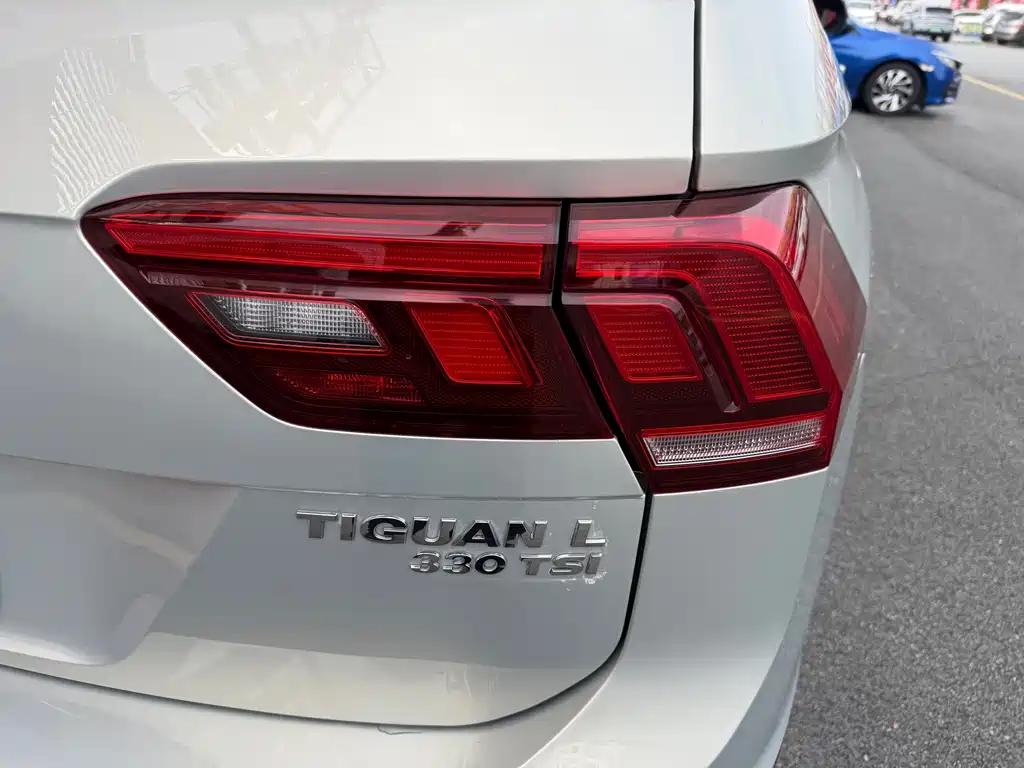 Volkswagen Tiguan L 2019 — фото 10