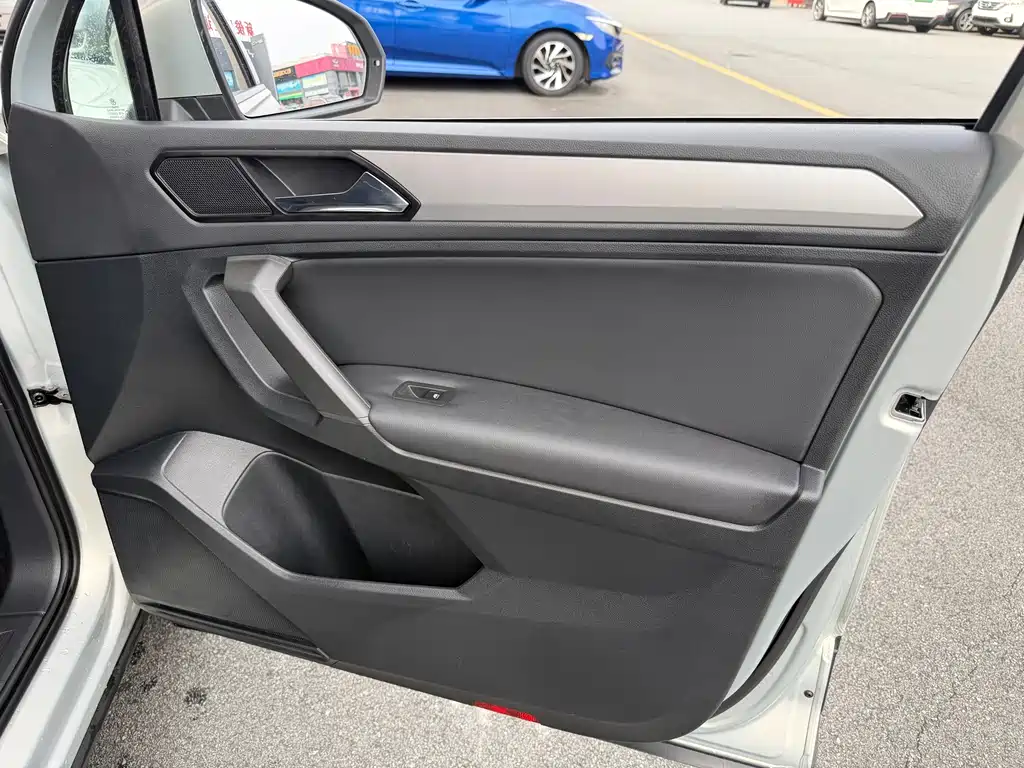 Volkswagen Tiguan L 2019 — фото 14