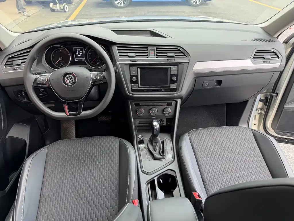 Volkswagen Tiguan L 2019 — фото 25
