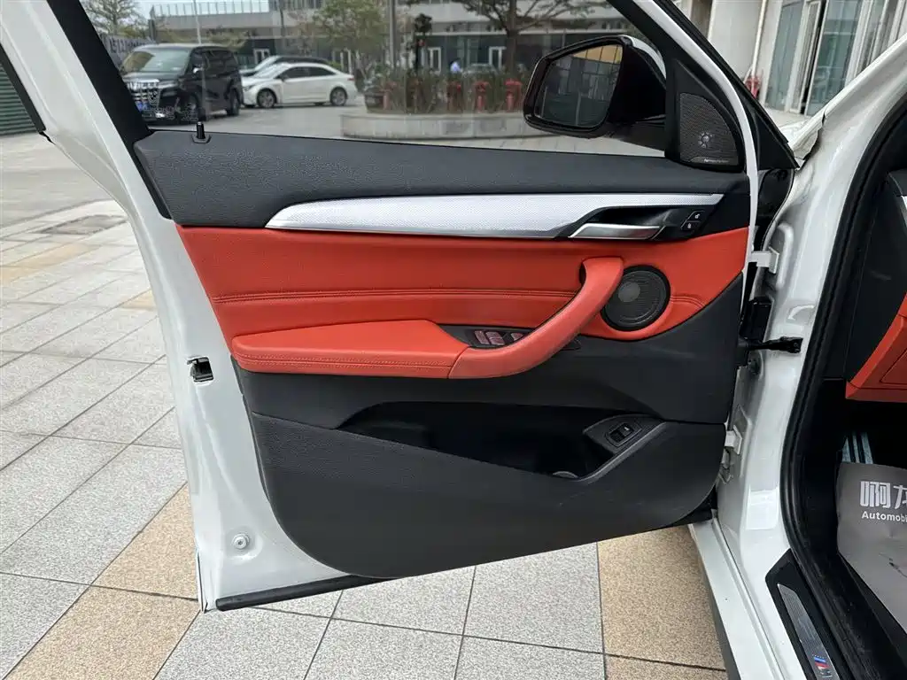 BMW X2 2021 — фото 24