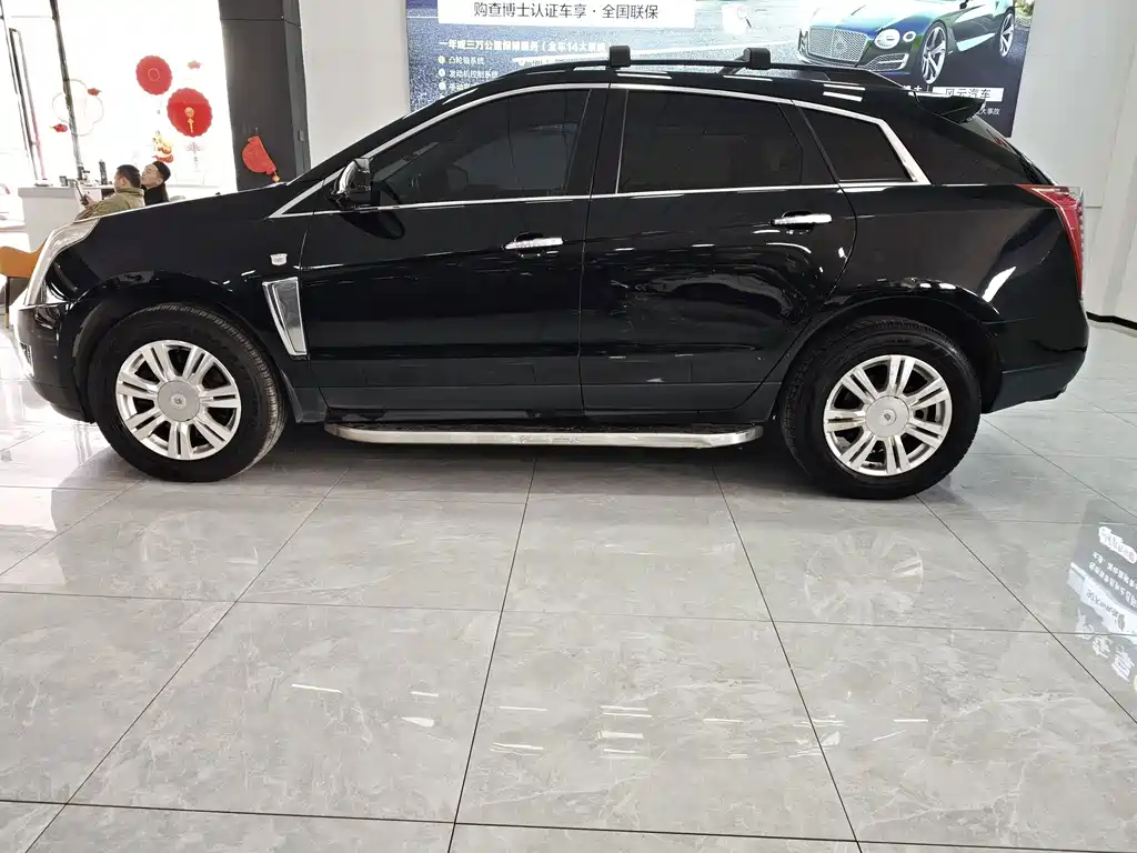 Cadillac SRX 2014 — фото 17