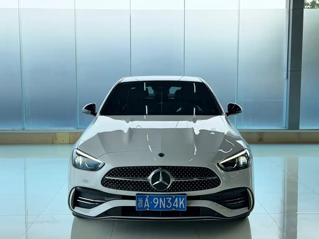 Mercedes-Benz C-Class 2023 — фото 2