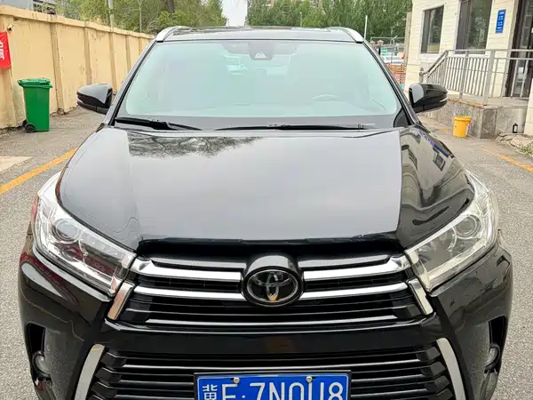 Toyota Highlander 2022