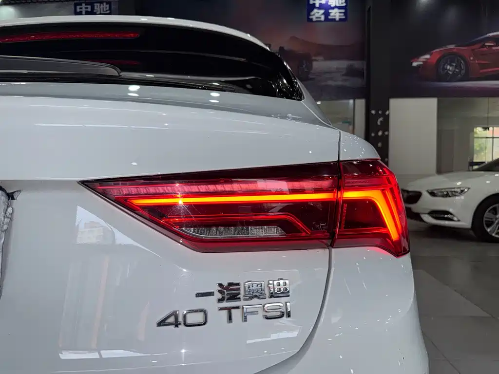 Audi Q3 Sportback 2020 — фото 22