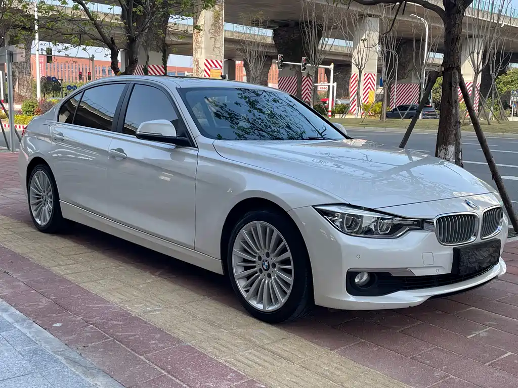 BMW 3 Series 2018 — фото 3