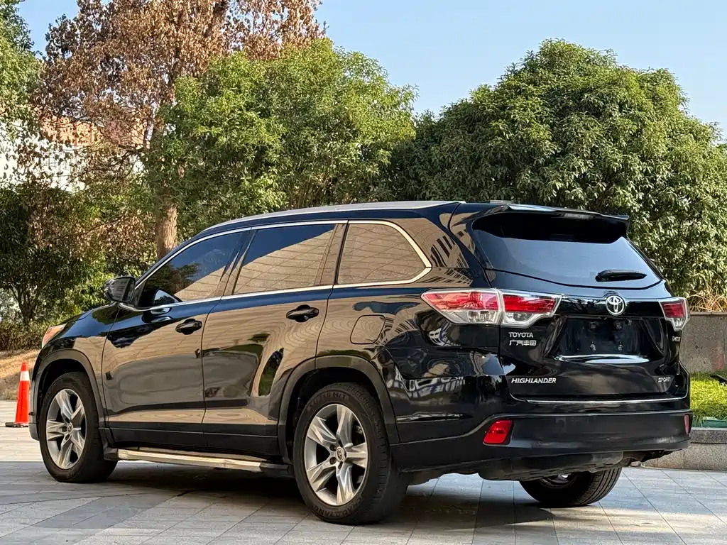 Toyota Highlander 2016 — фото 16