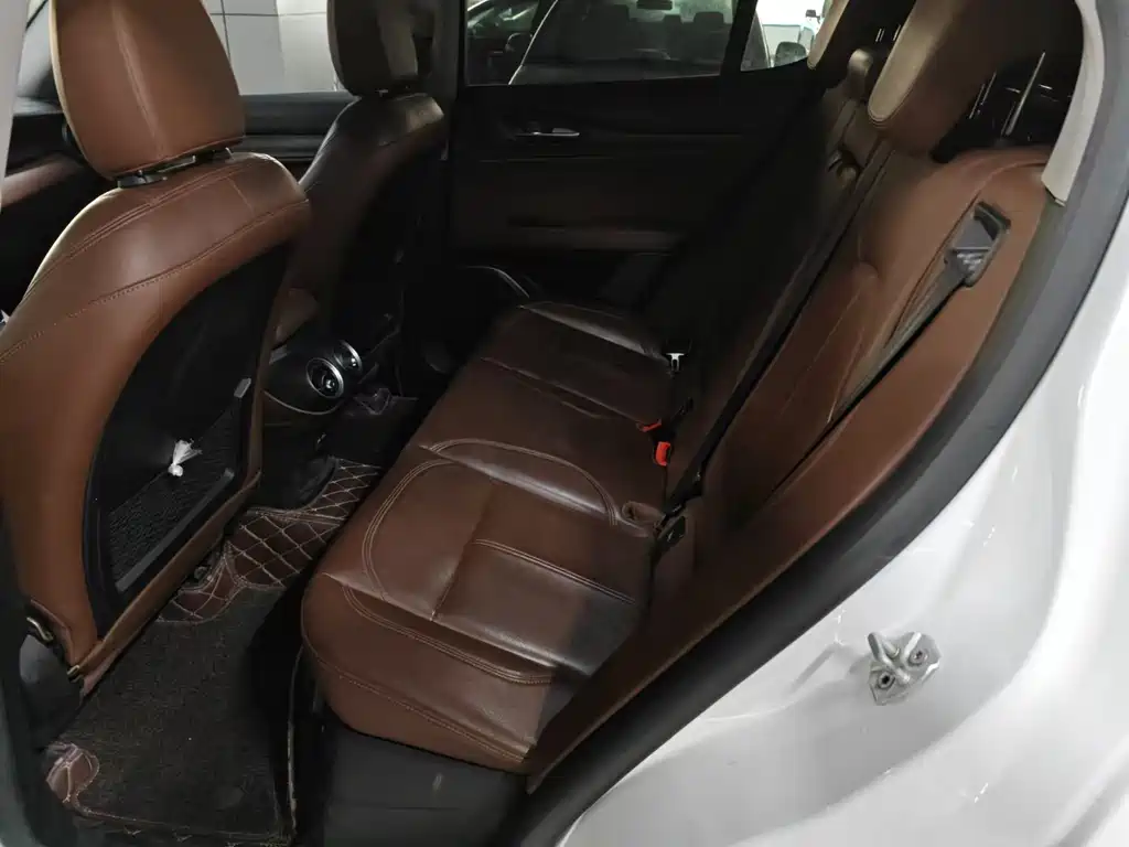 Alfa Romeo Stelvio 2019