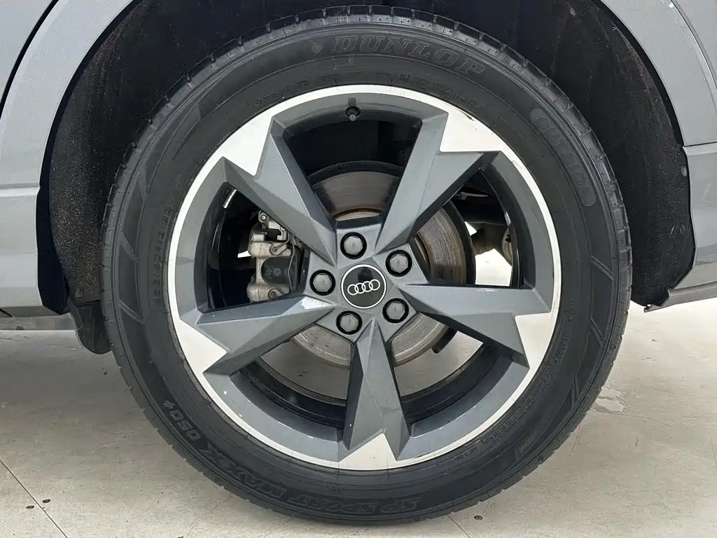 Audi Q3 2023 — фото 18