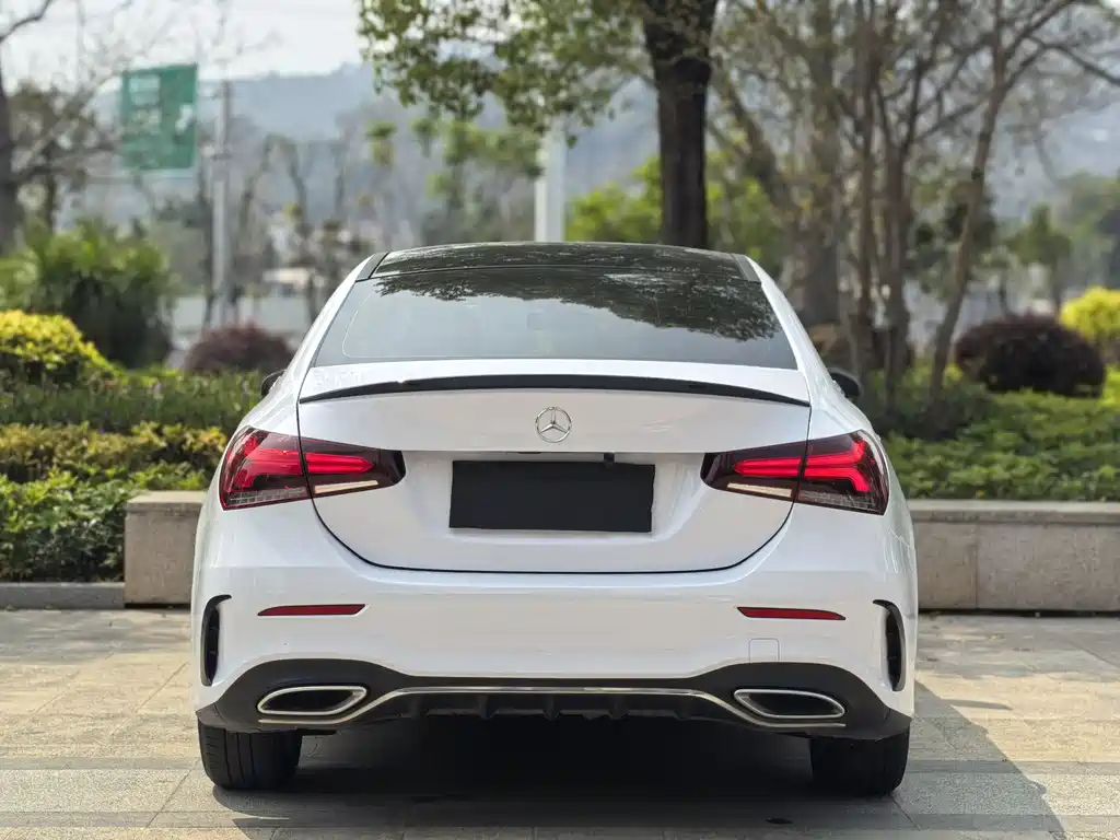 Mercedes-Benz A-Class 2021 — фото 12