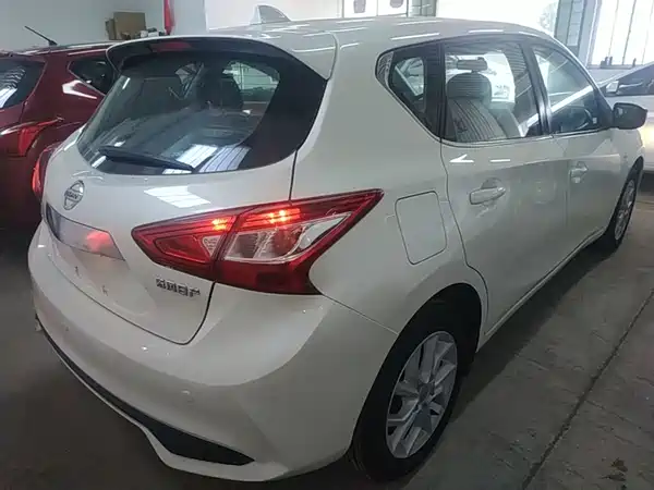 Nissan Tiida 2021