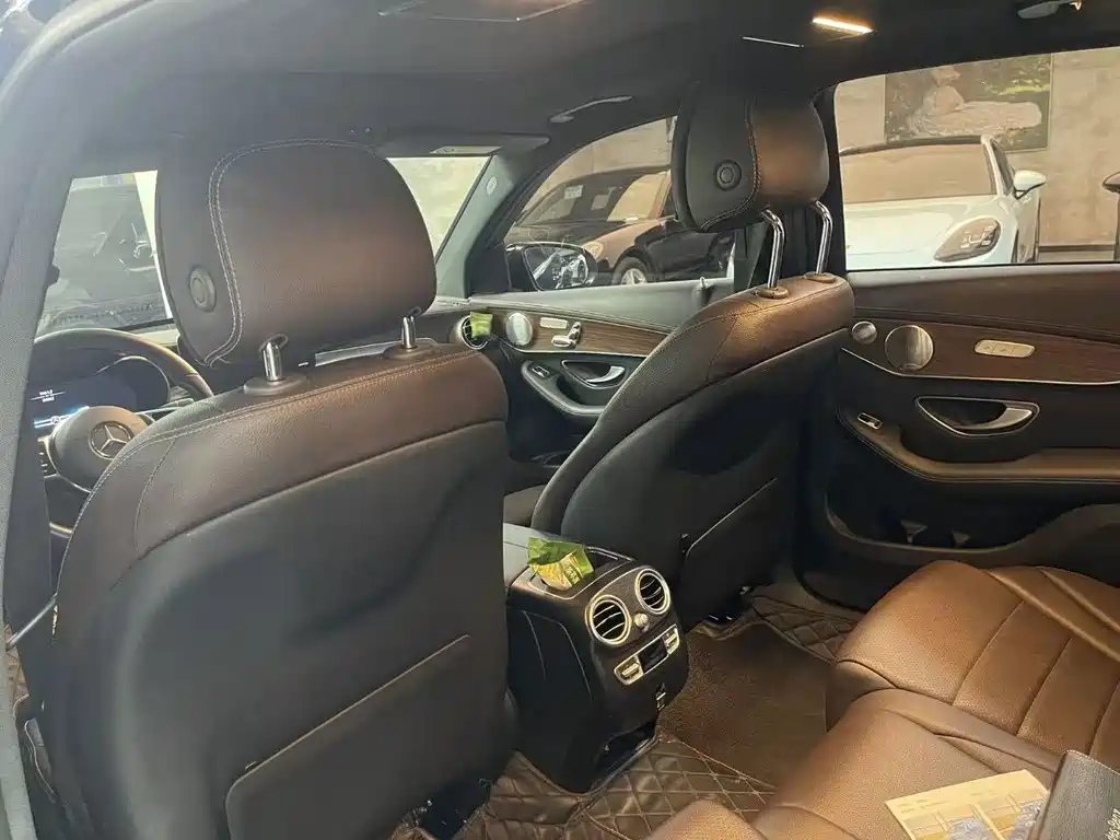 Mercedes-Benz GLC 2021