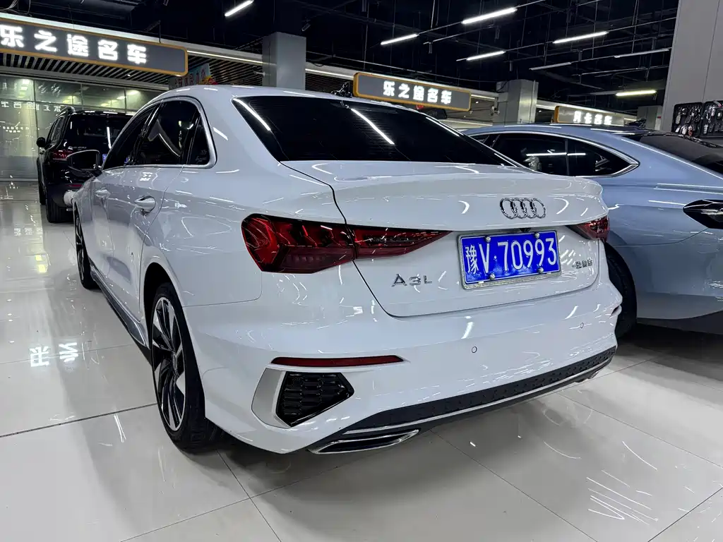 Audi A3 2022 — фото 17
