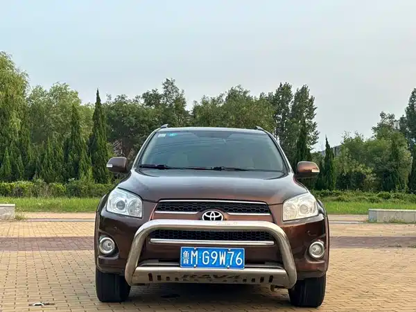 Toyota RAV4 2013