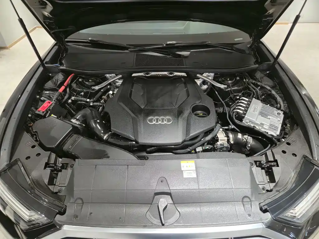 Audi A6 2023 — фото 27