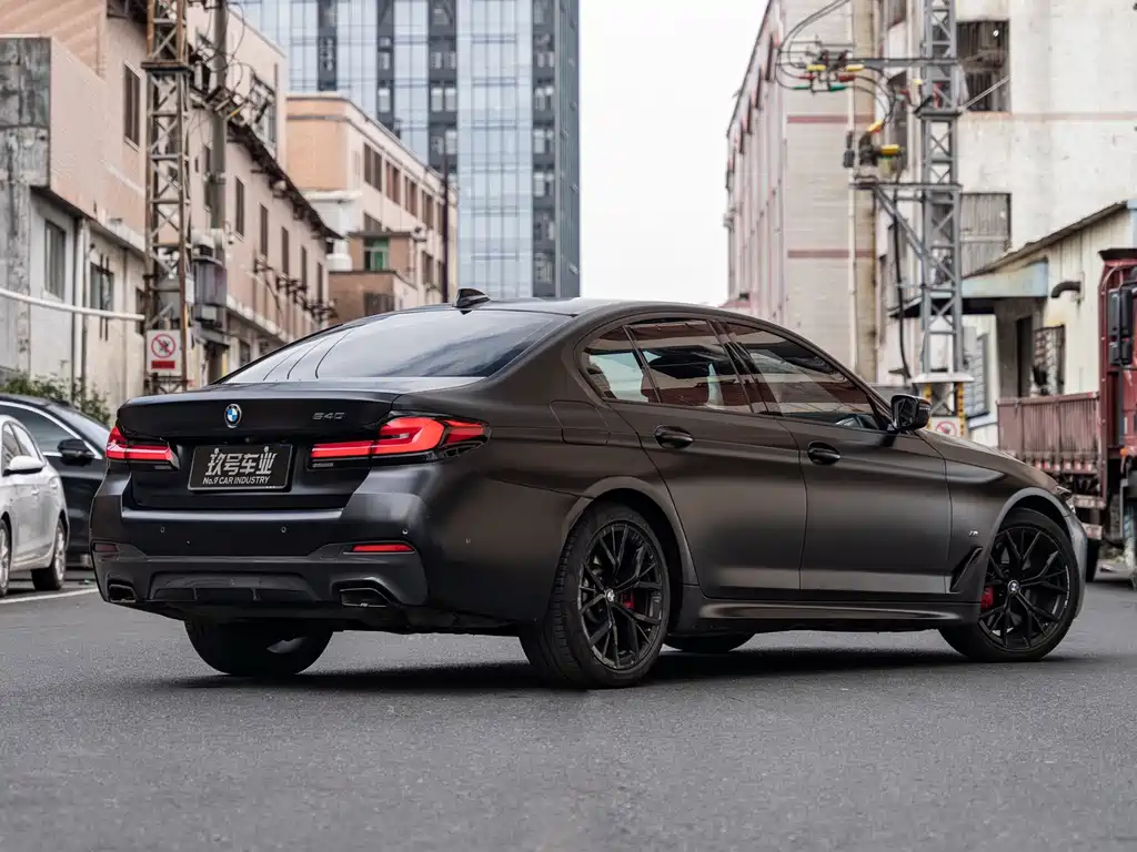 BMW 5 Series 2021