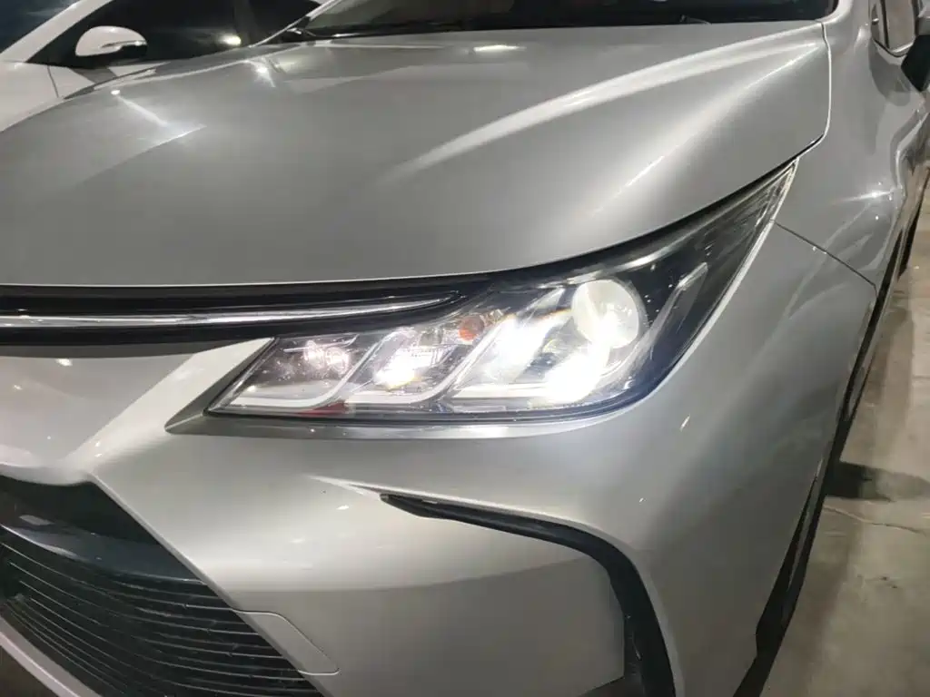 Toyota Corolla 2019 — фото 18