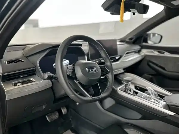 Geely Xingrui 2022